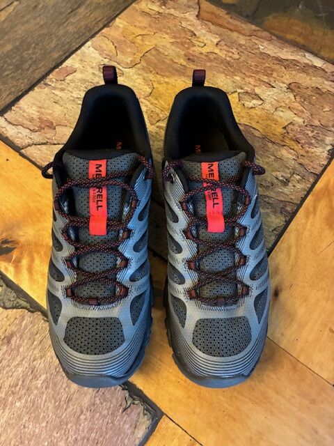New Merrell Moab 3 Edge Granite Hiking Shoes Size 11.  $75
