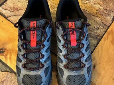 New Merrell Moab 3 Edge Granite Hiking Shoes Size 11. $75