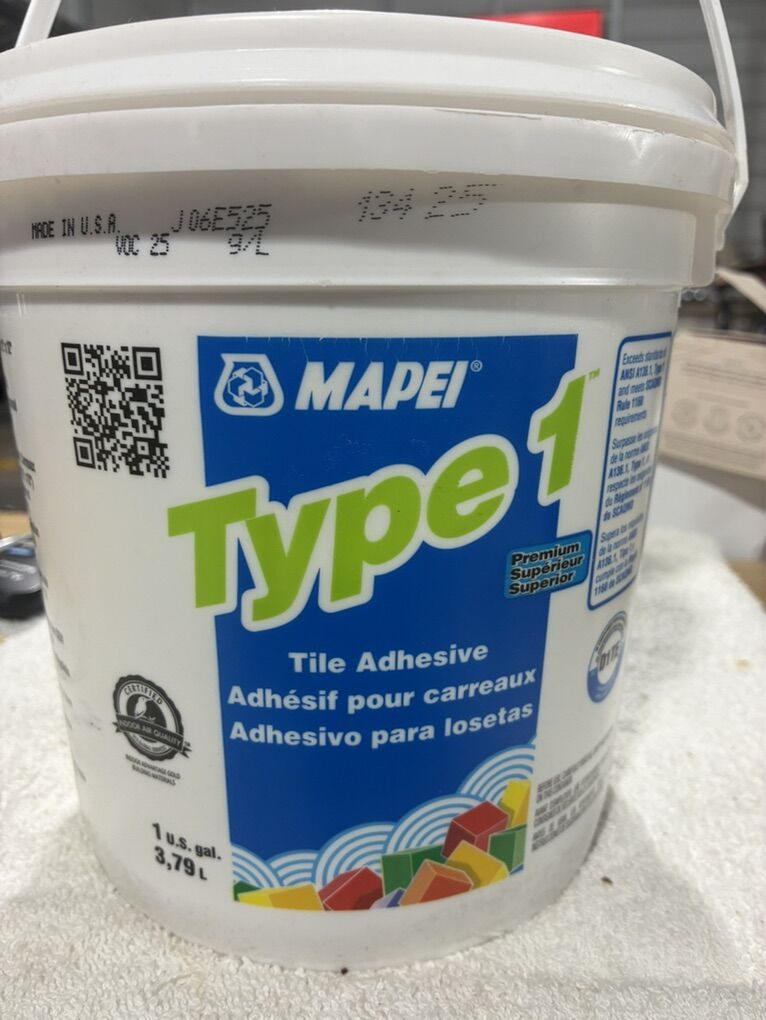 New 1 Gallon Type 1 Tile Adhesive