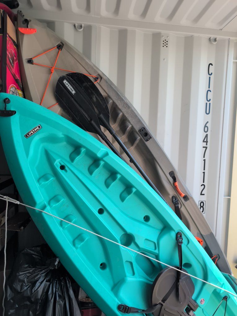 Pair of Lifetime Daylite & Tamarack Sit-On-Top Kayaks with Paddles