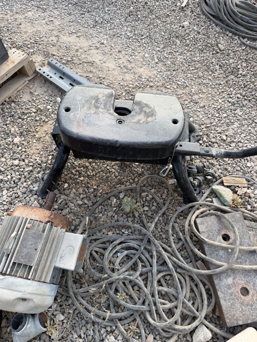 Main image 4