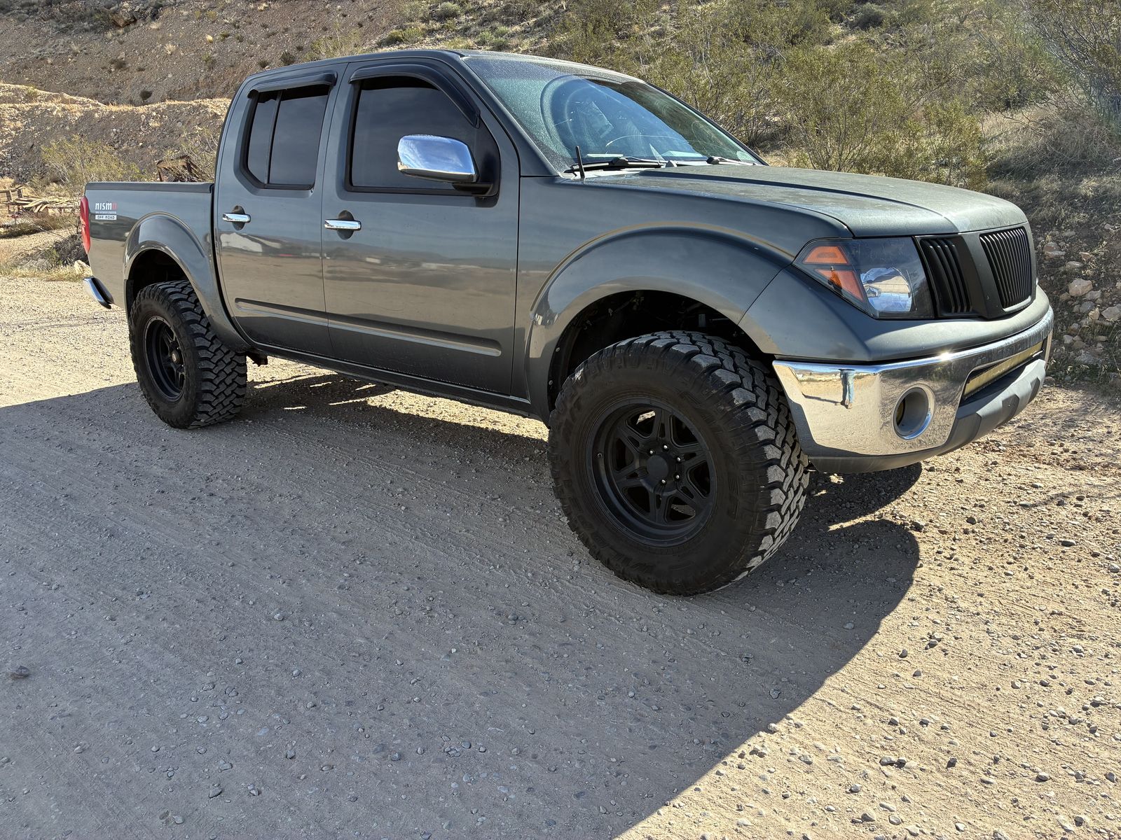 2006 NISSAN FRONTIER SE
