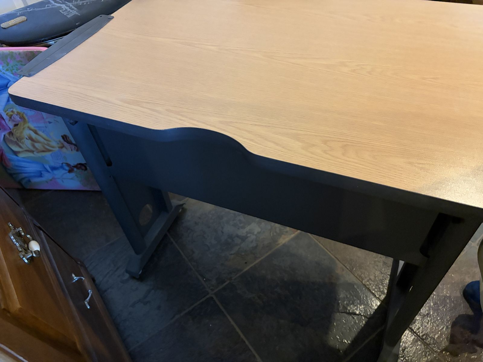 Main image 6