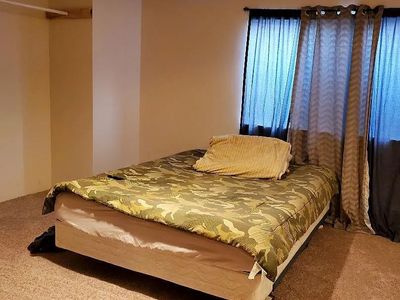 Large bedroom with full bath in East Layton, great location!