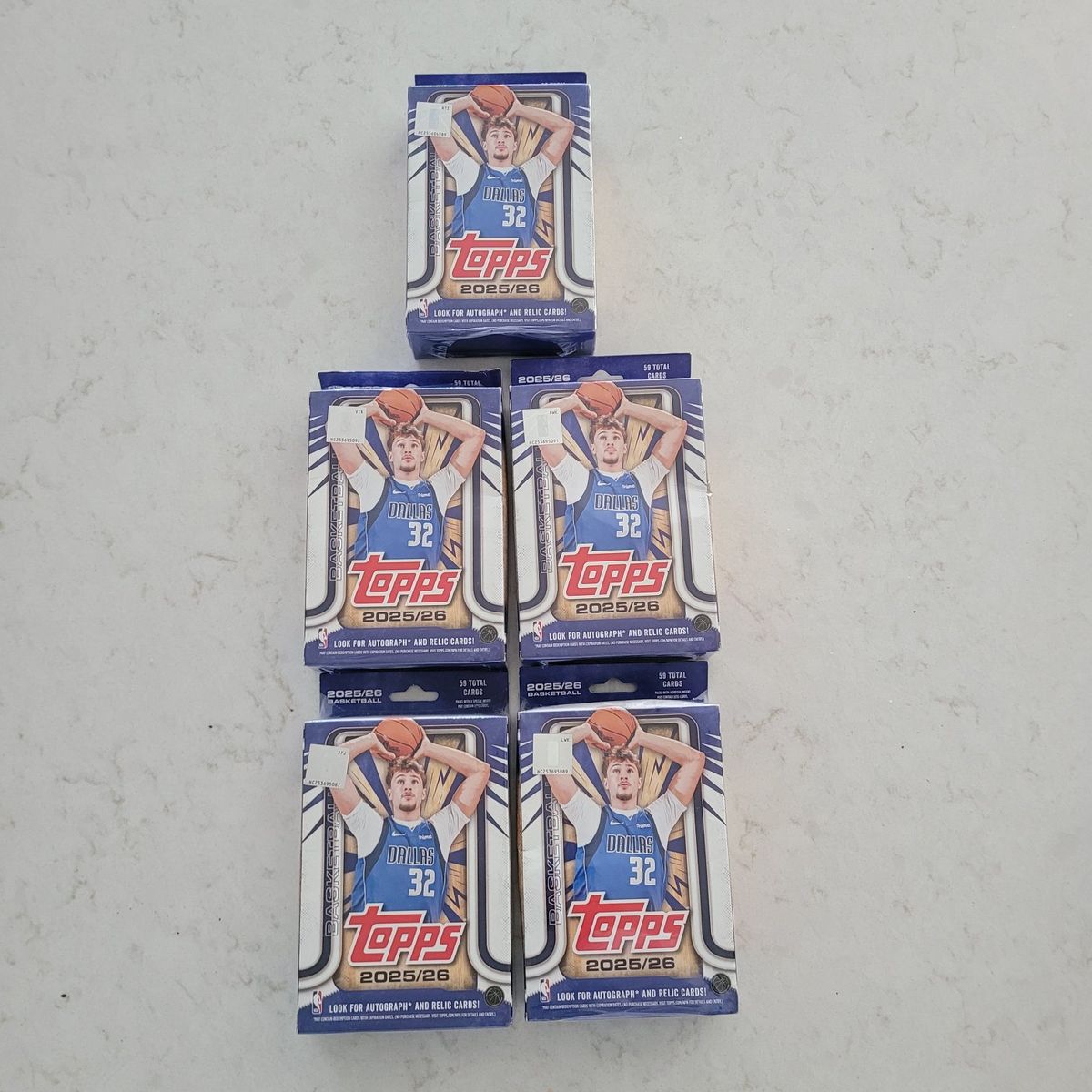 NEW- NBA Topps 2025/2026 Hanger Box