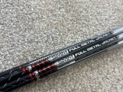 Easton 5MM Full Metal Jacket Arrows - SOLO HNTR, Max Hunter Fletching - 8 Pack