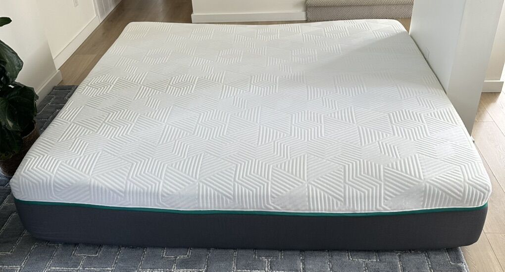 FREE 14” King Memory Foam Mattress
