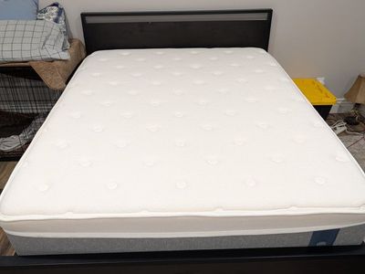 Queen bed