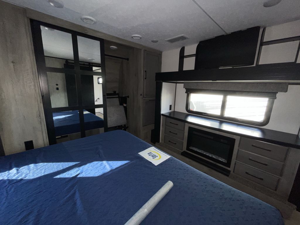 Main image 49