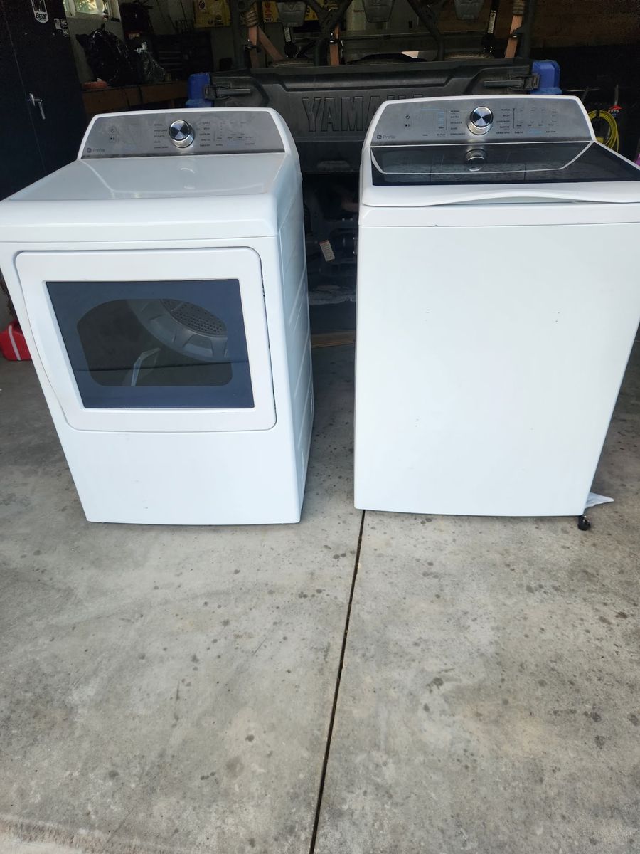 GE Washer and Dryer Set