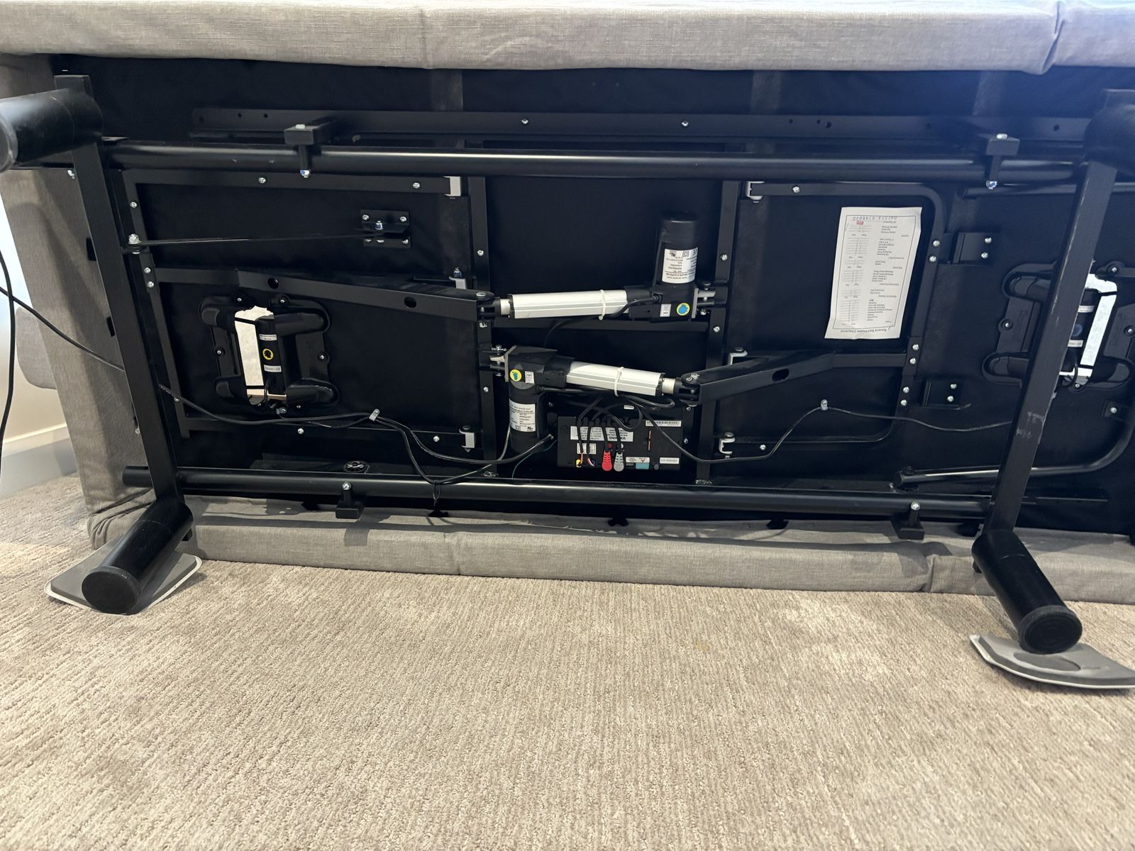 Main image 6