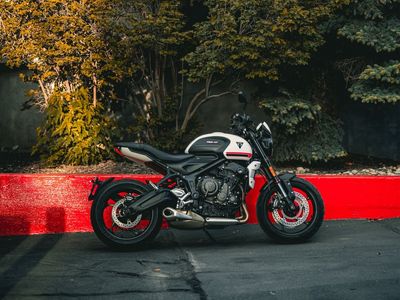 Triumph Trident 660