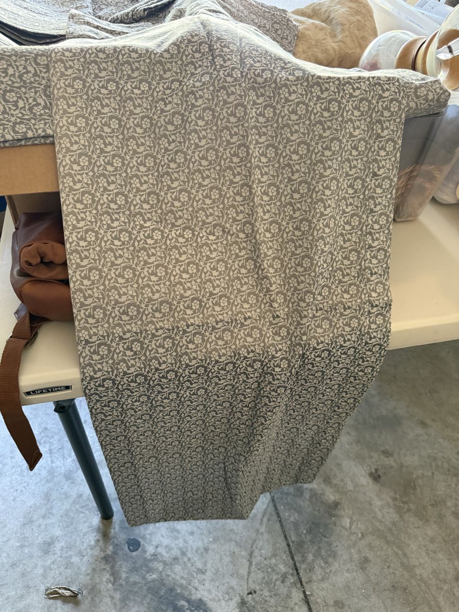 Unbranded Gray Floral Fabric Material curtains Crafts Quilting