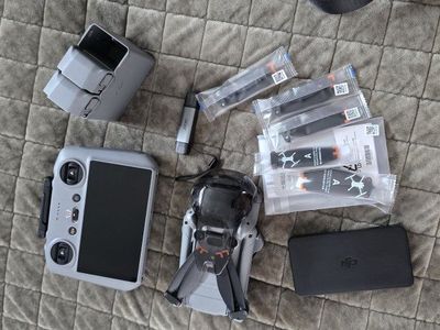 DJI Mini 5 Pro Fly More Combo Kit