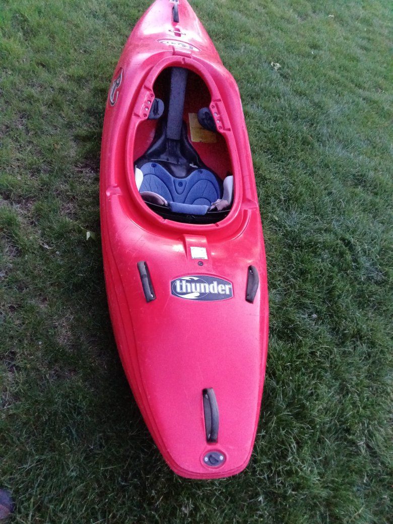 Riot Thunder 65 Kayak Way Nice!
