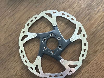 Shimano RT76 (XT) 6-bolt 180 mm rotors