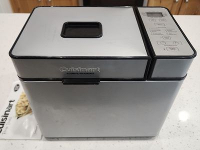 CUISINART 2 LB AUTOMATIC BREAD MAKER MACHINE w/ MANUAL WORKS GREAT & CLEAN NICE QUALITY!