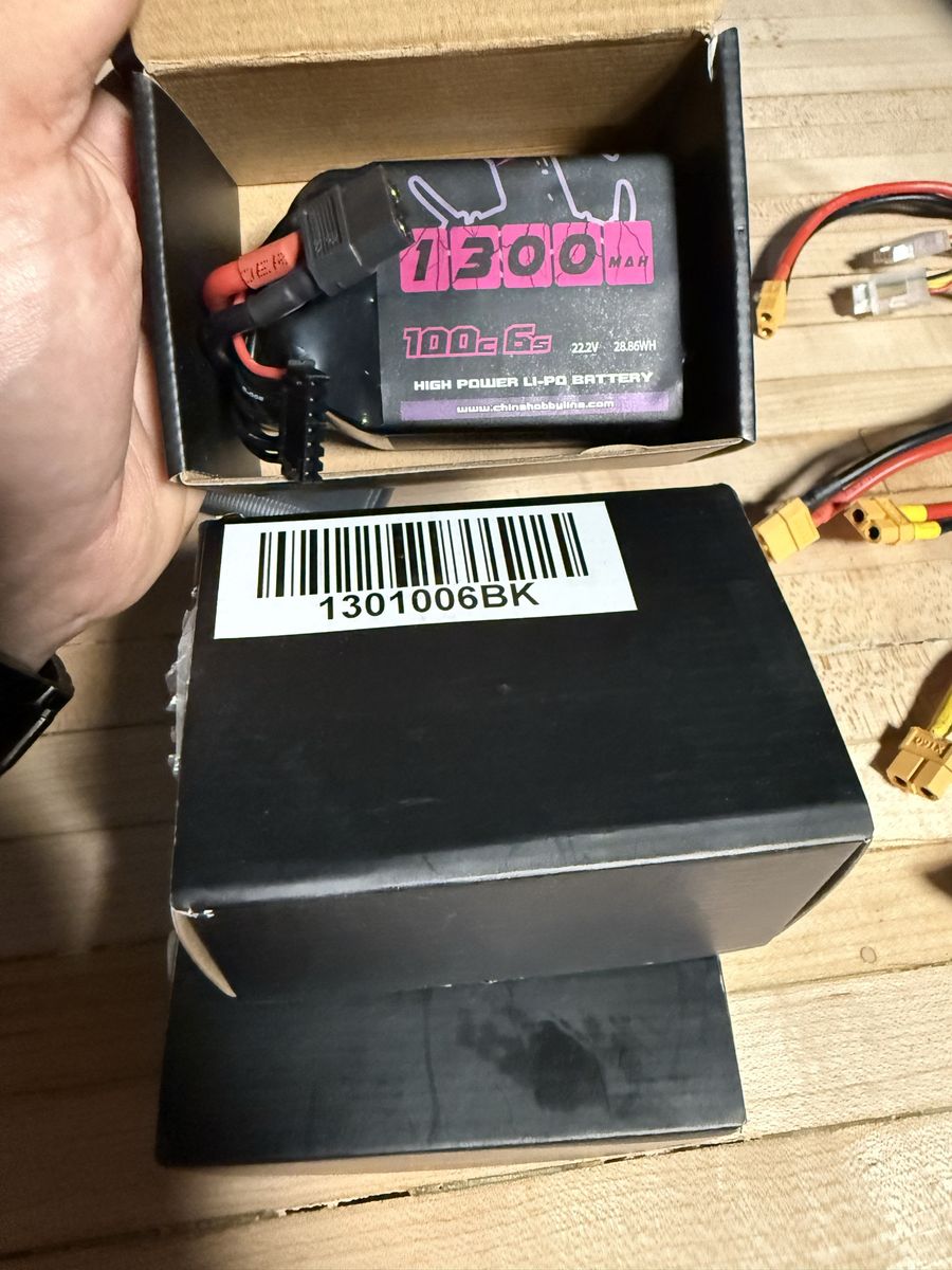 CNHL 1300 MAH 6s FPV batteries