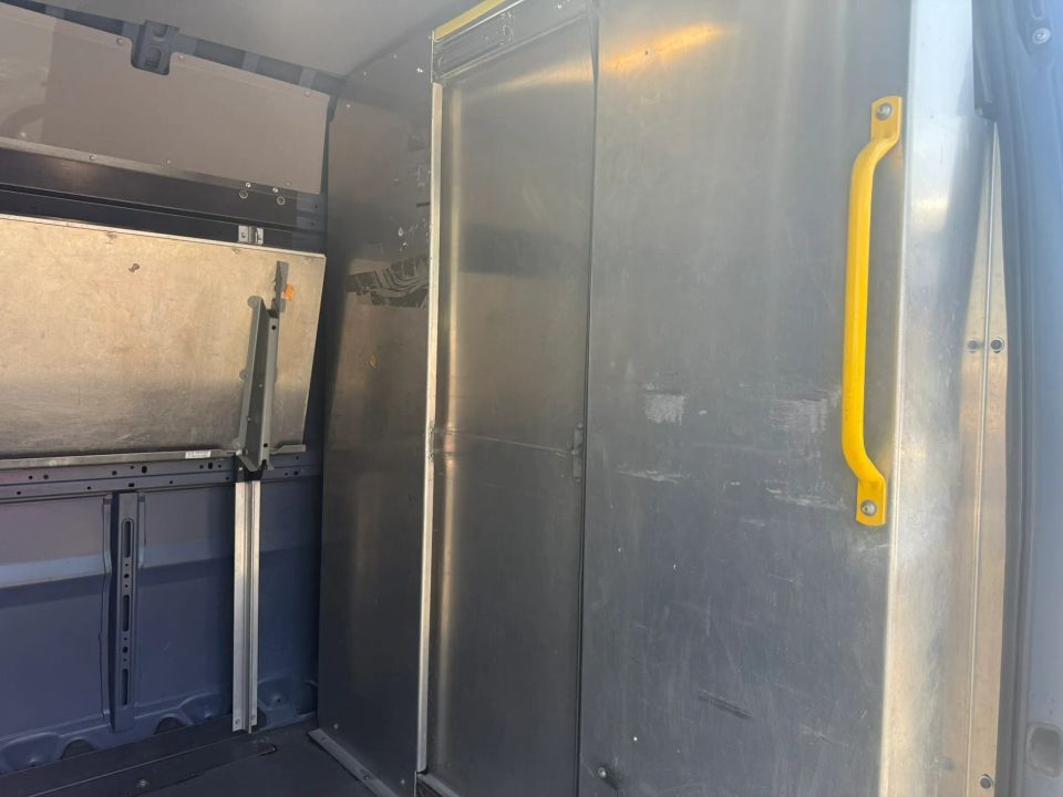 Main image 27