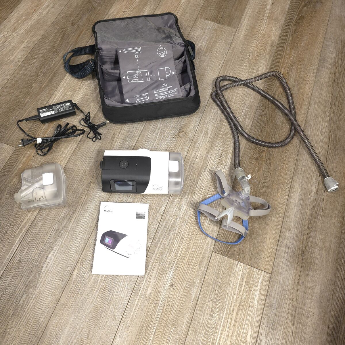 Resmed Airsense 11 Autoset cpap w/ machine bag hose mask manual