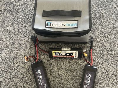 Onyx 255 Dusl Battery Charger With Batteries