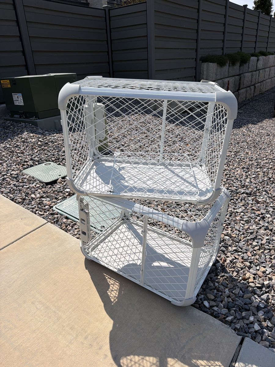 Fancy dog kennels - Set of 2