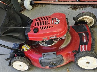 Toro Personal Pace Lawnmower/recycler