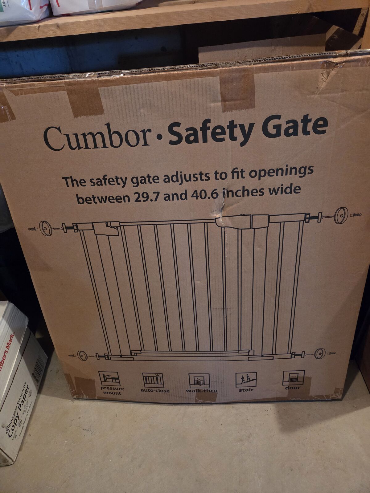 Pet safety gate