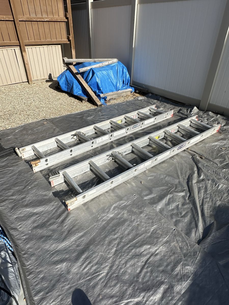 16' Extension Ladders