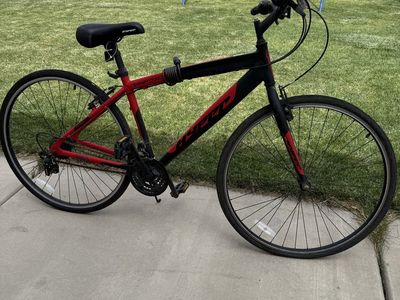 Hyper SpinFit 700C - Red/Black, Used