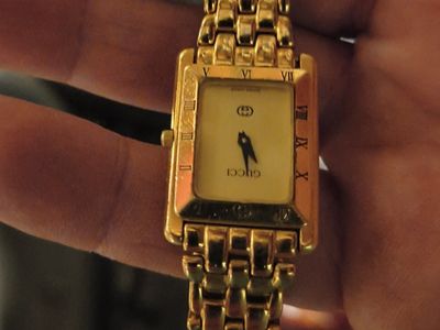 Gucci woman's watch
