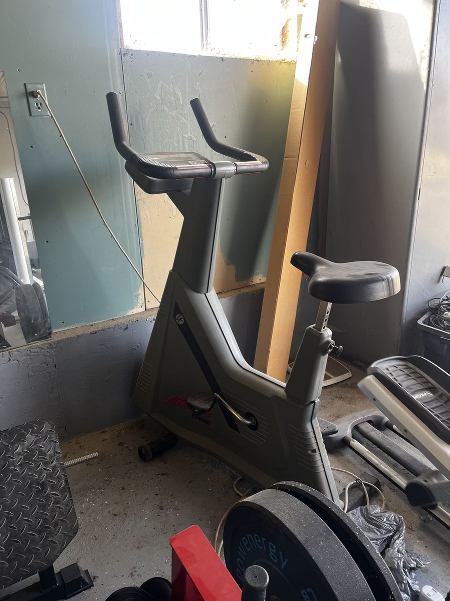Stationary bike