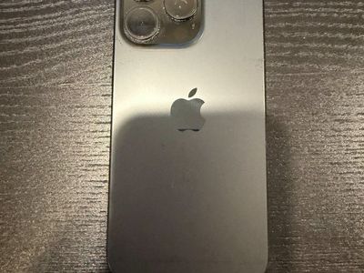 iPhone 16 Pro - UNLOCKED - 128 GB - Black - 98% Battery - Good Condition