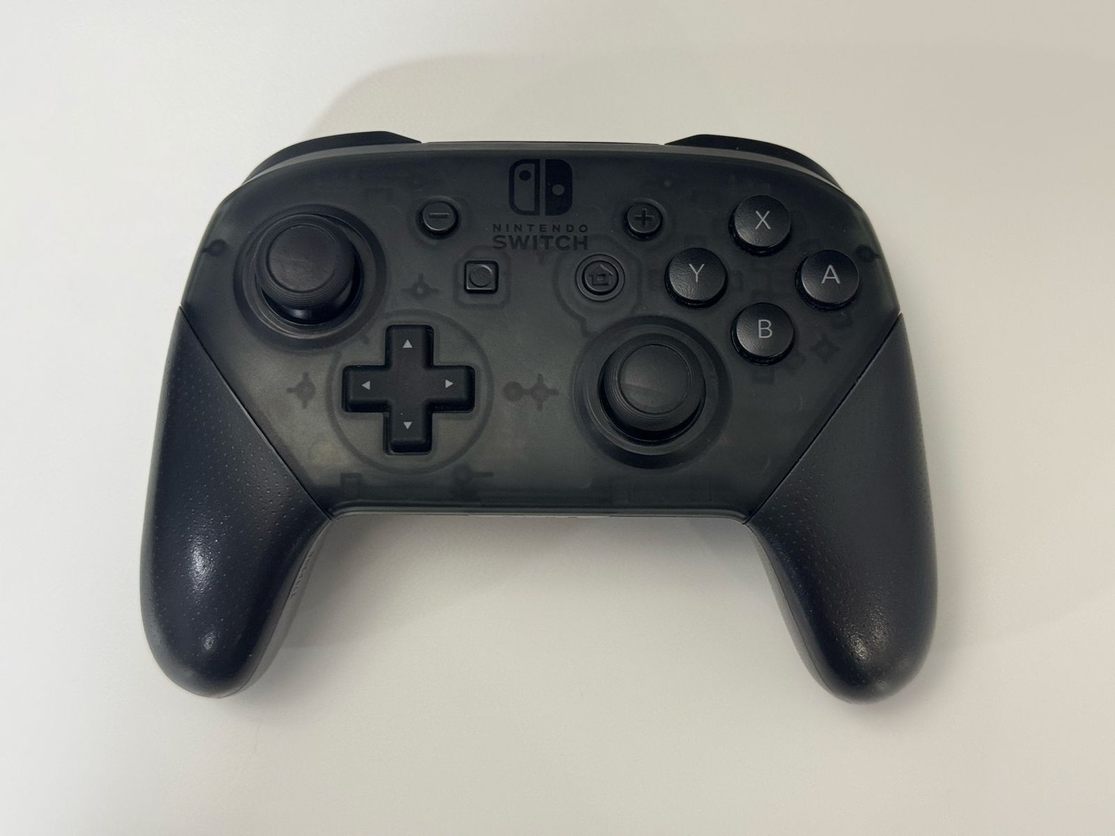 Nintendo Switch Pro Controller / Cleaned & Tested