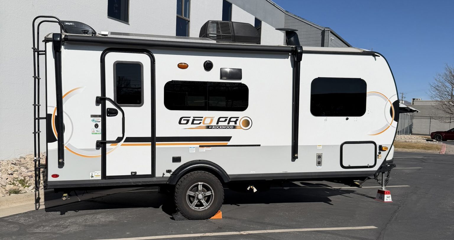 2022 Forest River Rockwood Geo Pro 19FBS – 2 Solar Panels, off road package