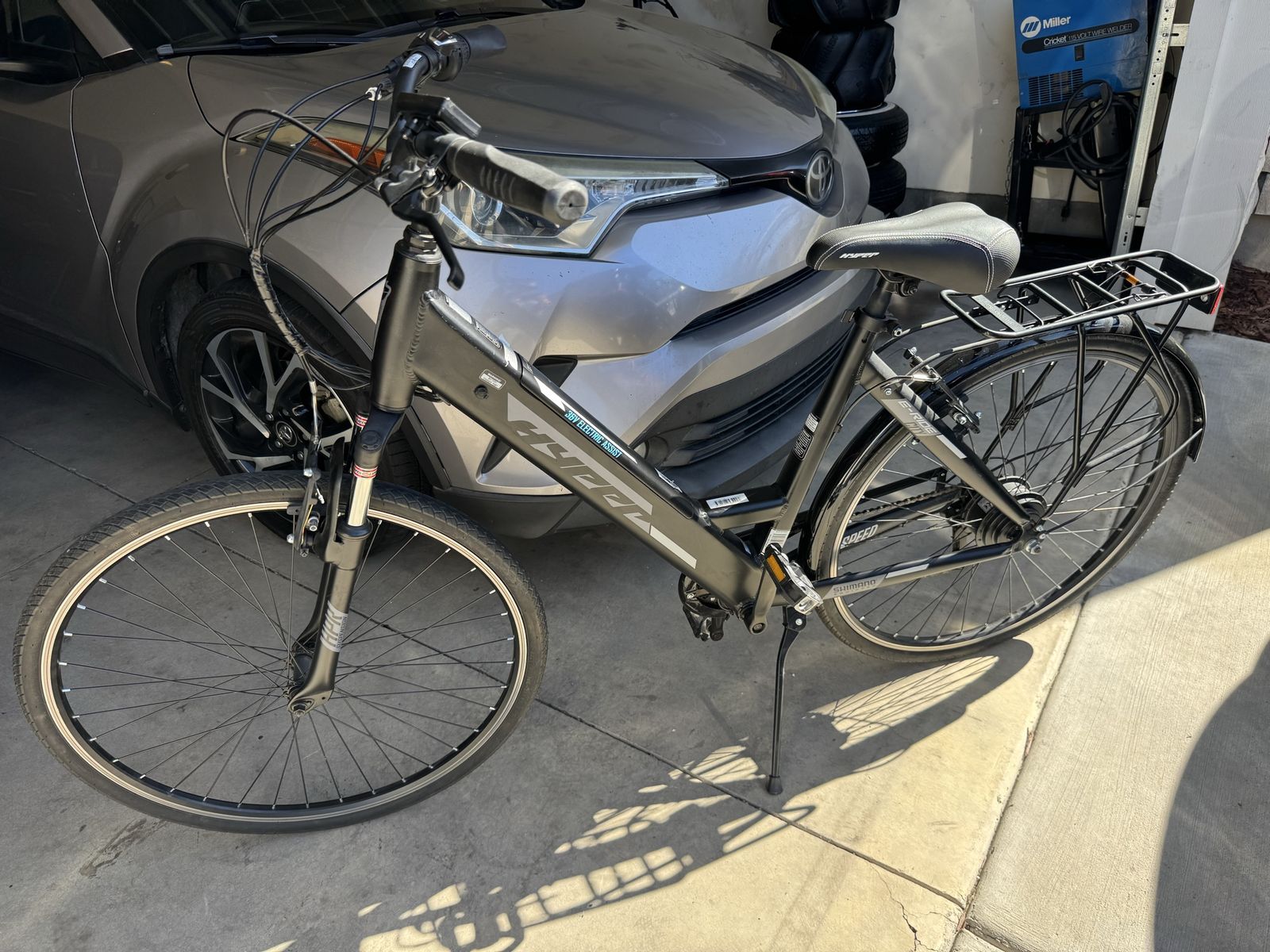 Hyper E-Ride Electric Bike Black Commuter Bicycle