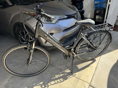 Hyper E-Ride Electric Bike Black Commuter Bicycle