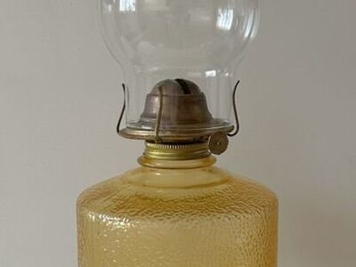 Antique Yellow EAGLE Glass OIL LAMP w/Chimney
