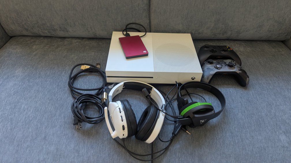 XBOX ONE BUNDLE — Controllers + Headsets + Storage Drive — No Games Included