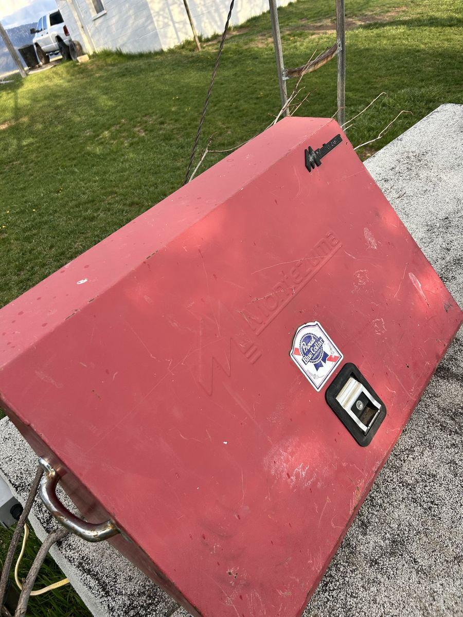 Montezuma triangle tool box