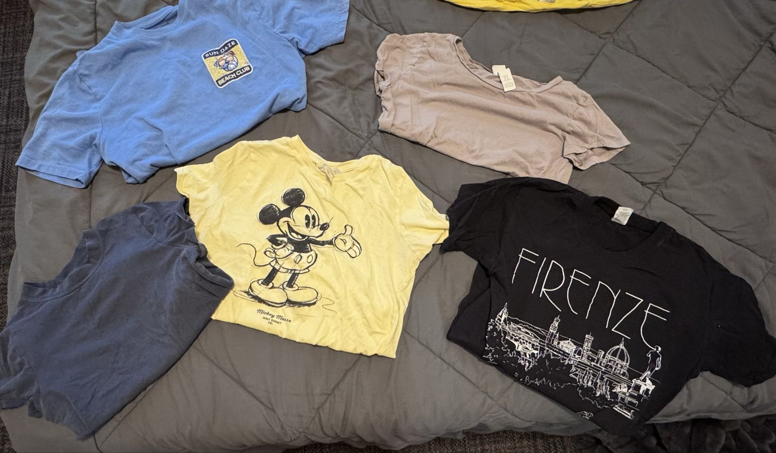 Assorted used t shirts
