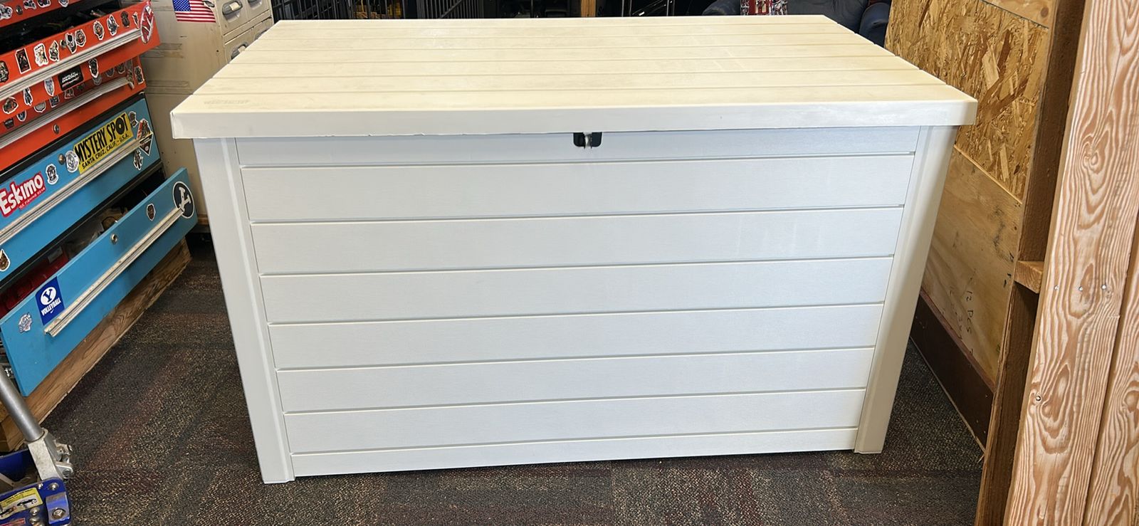Keter Denali 230 Gallon Resin Deck Box - Outdoor Storage & Patio Bench - Weatherproof, Lockable