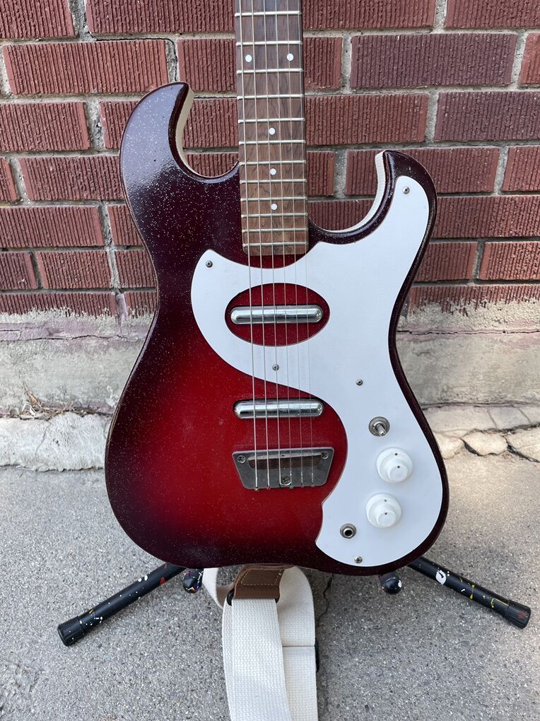 Silvertone 1457 Vintage Guitar