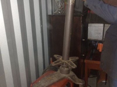 Vintage W M Cissell Mfg Co Heavy Duty Cast Iron Base Shaft Assembly