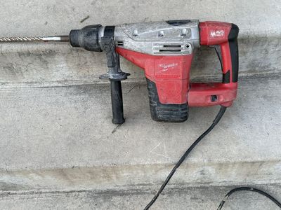 Milwaukee AVS Corded Rotary Hammer 1 3/4
