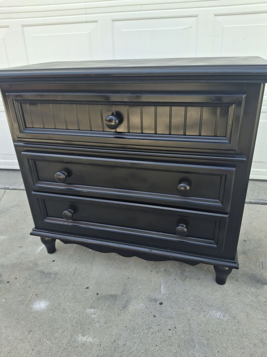 all wood black kids dresser/3 drawers
