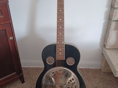 Resonator guitar with soft case