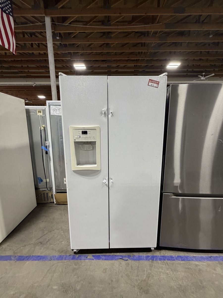 GE Side-by-Side Refrigerator Great for Garage- Used