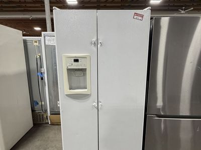 GE Side-by-Side Refrigerator Great for Garage- Used