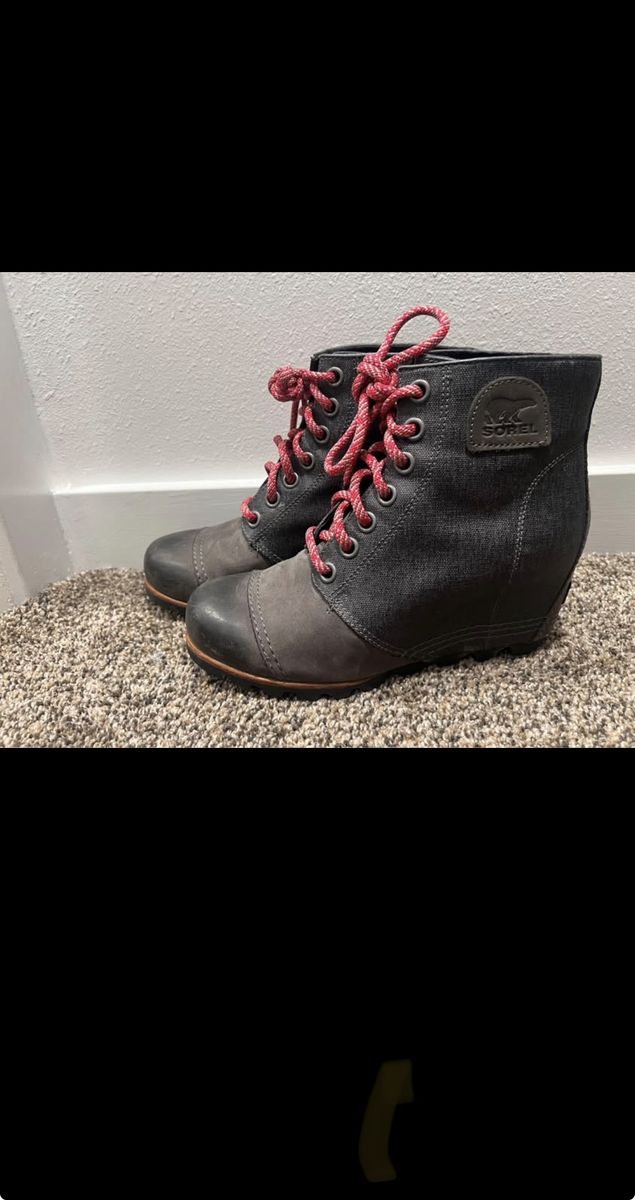 Womens Sorel Boots Size 9